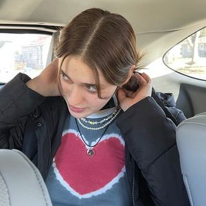 Meet your Posher, Lola